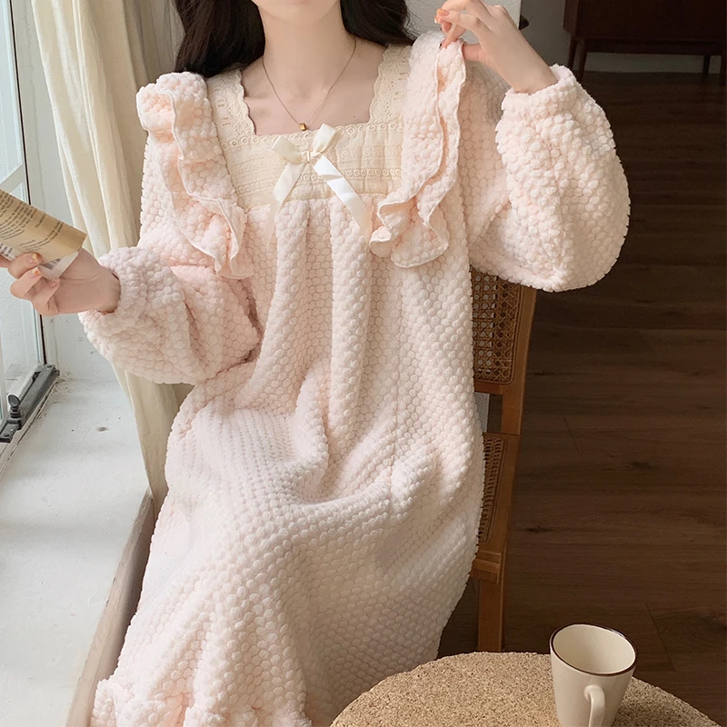 高颜值可外出洋气秋冬少女睡衣网红爆款2024新款高档加绒加厚睡裙