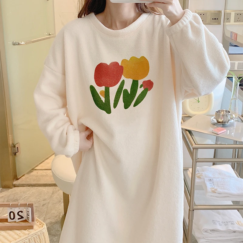 法兰绒睡裙秋冬珊瑚绒加绒加厚可外穿高档家居服网红高颜值睡衣女