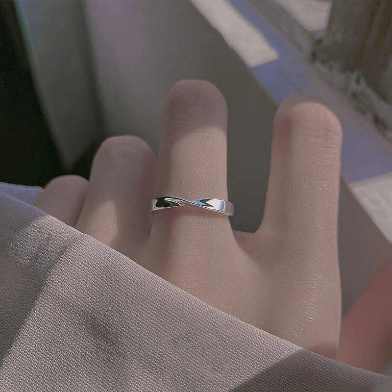 足银戒指 999纯银戒指女2023年轻奢高级感设计莫比乌斯环开口指环