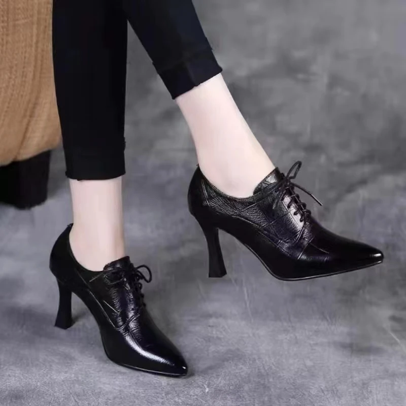 2025春秋新款尖头高跟深口时尚软皮系带百搭小英伦风黑色气质粗跟