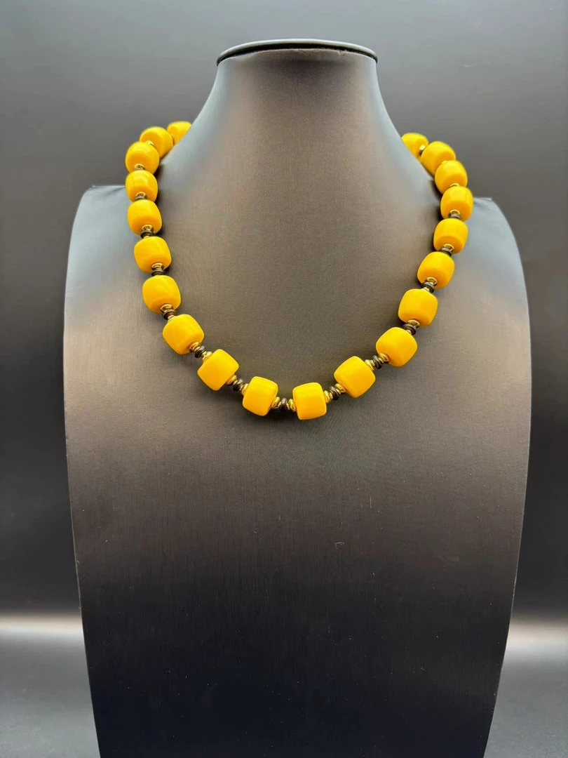 724003黄色磨盘琉璃项链时尚气质百搭