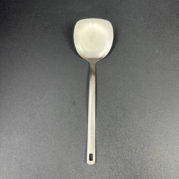 迪尼兰新款出口小铲子18/10不锈钢加厚炒菜铲子炒铲家用加长防烫