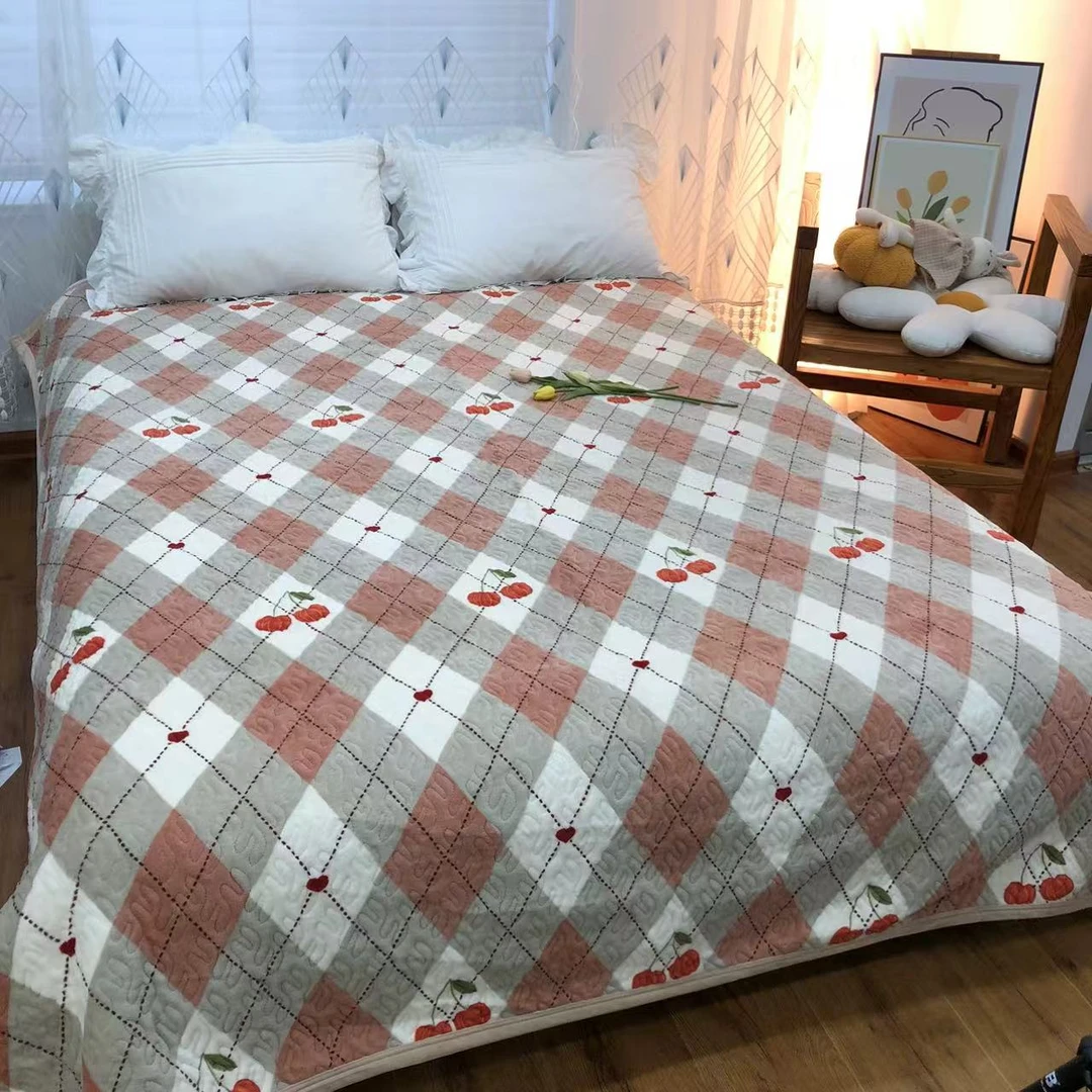 【樱桃格】牛奶绒加厚床盖一条2×2.3速热保暖触身即热