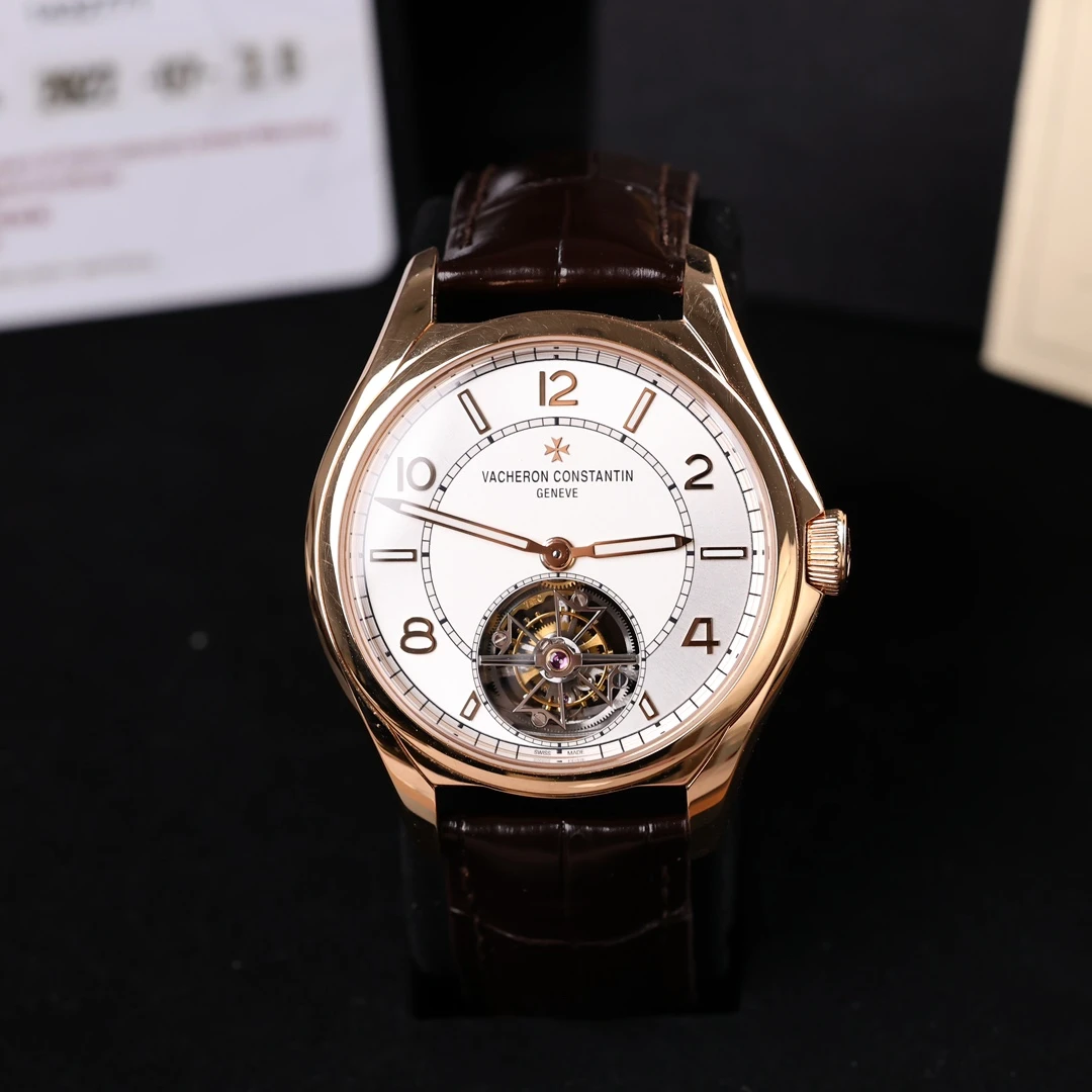 95新  江诗丹顿伍陆之型系列6000E腕表 2022年保卡 公价1090000