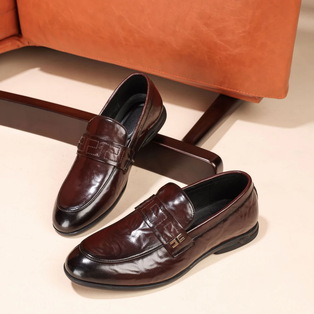 2024新款商务皮鞋休闲男皮鞋男士单鞋时尚百搭透气商务休闲男皮鞋