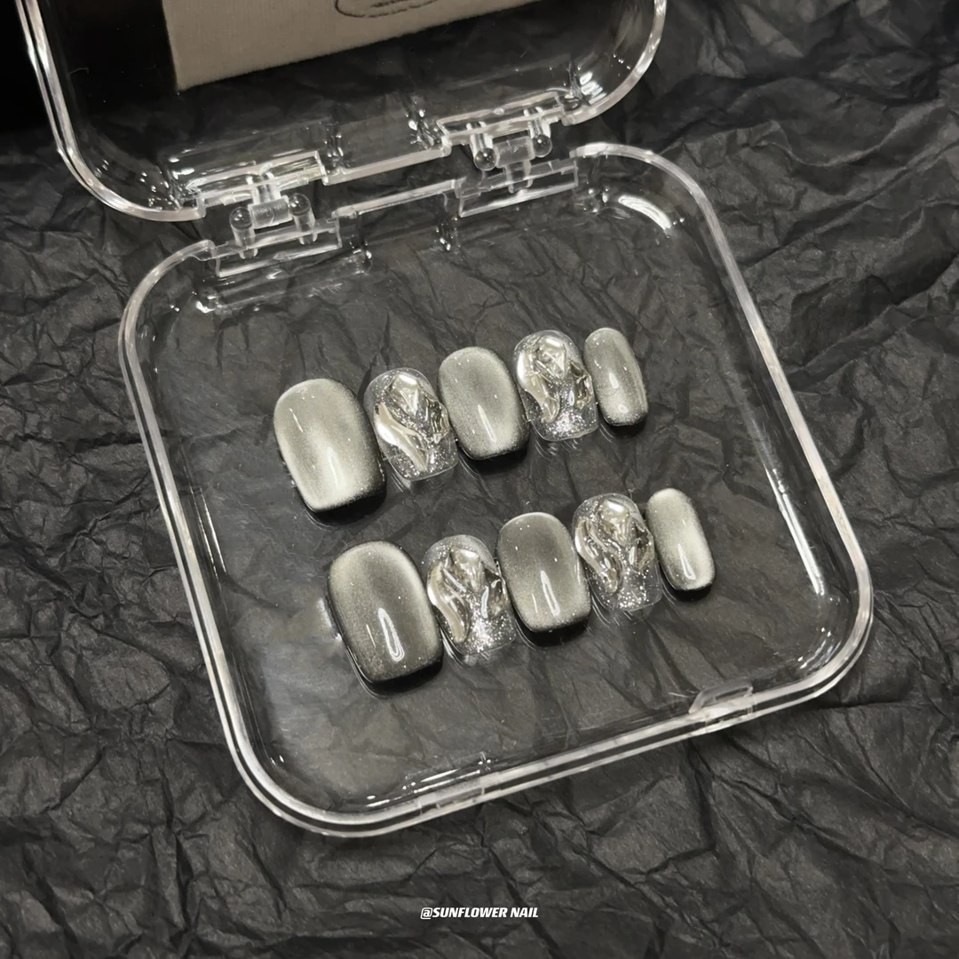 加州日记丨纯手工穿戴甲短款灰猫眼显白百搭气质堆钻成品美甲贴片