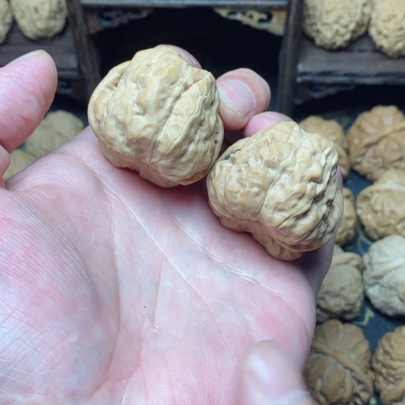 【闪购商品】桃核吊坠