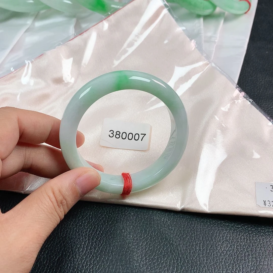 翡翠手镯未镶嵌53圈380007
