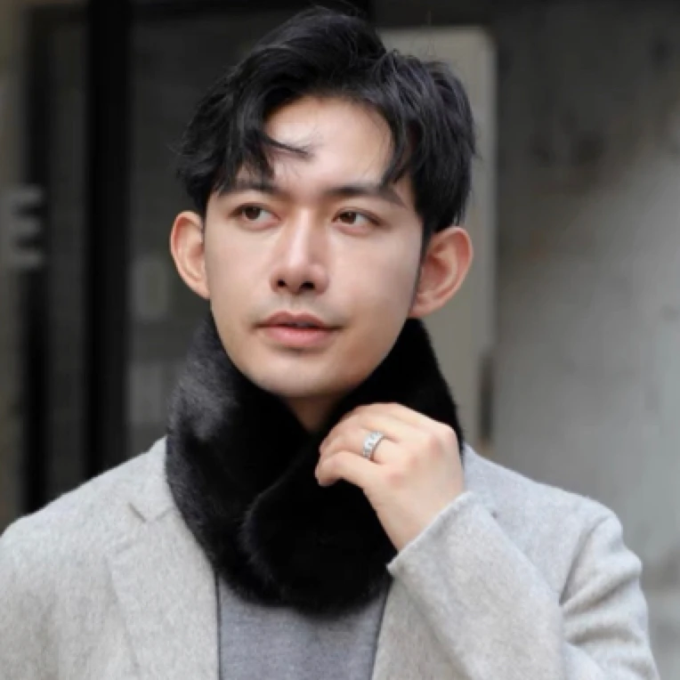 （60长水貂毛围巾）冬季时尚保暖男士百搭水貂貂尾磁吸扣单面围巾