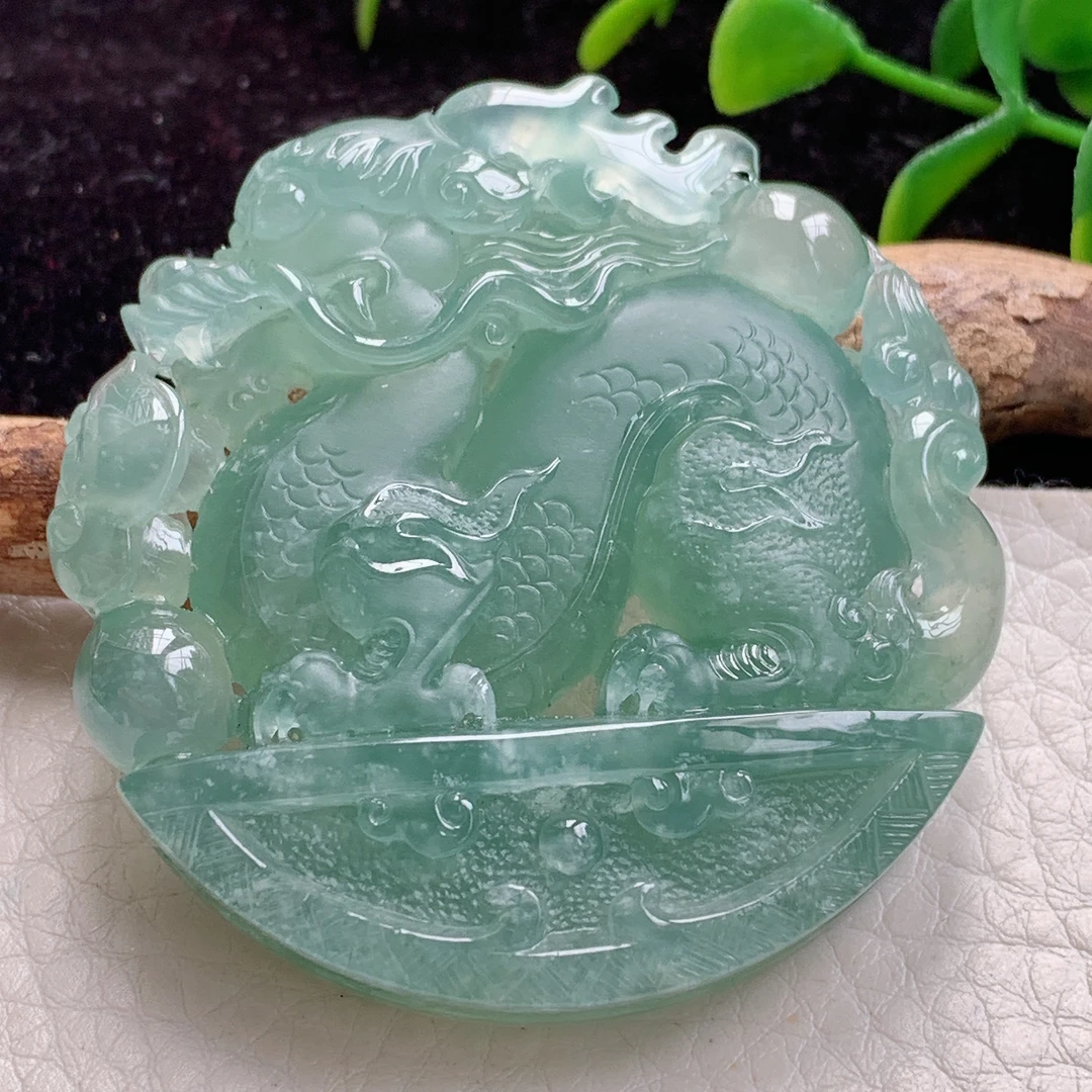 sx自然光 缅甸翡翠冰种龙牌吊坠 气定山河龙小摆件49*49.5*12.3