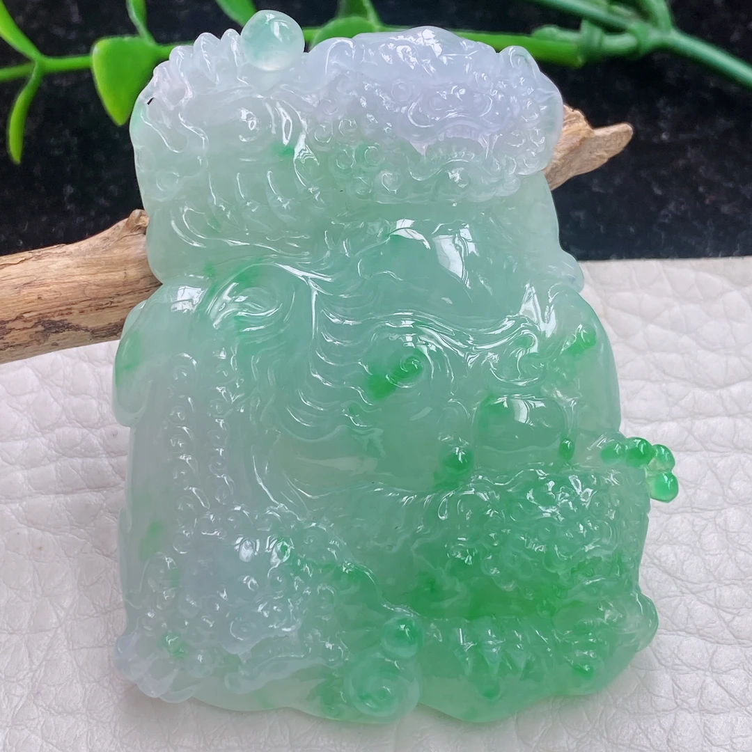 sx自然光缅甸翡翠冰糯飘绿事事如意玉吊坠招财貔貅玉坠55.3*44*10