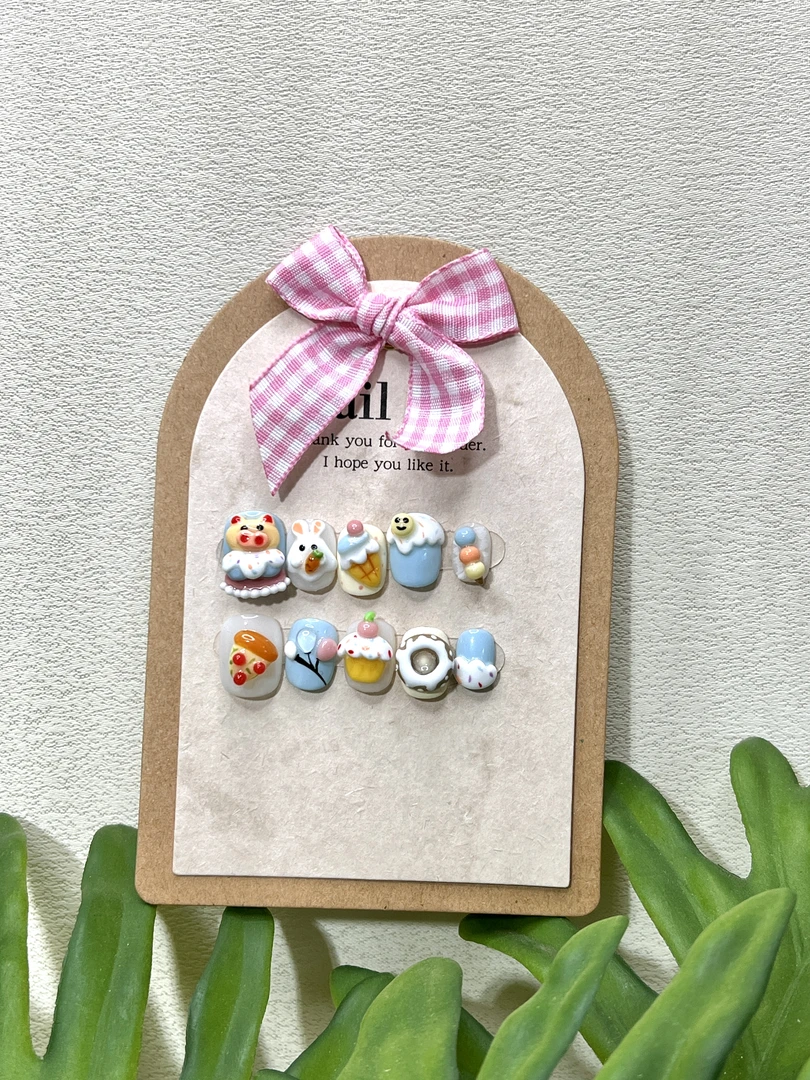 【围裙猪】3D立体手捏美甲 纯手绘高端定制小众轻奢显白