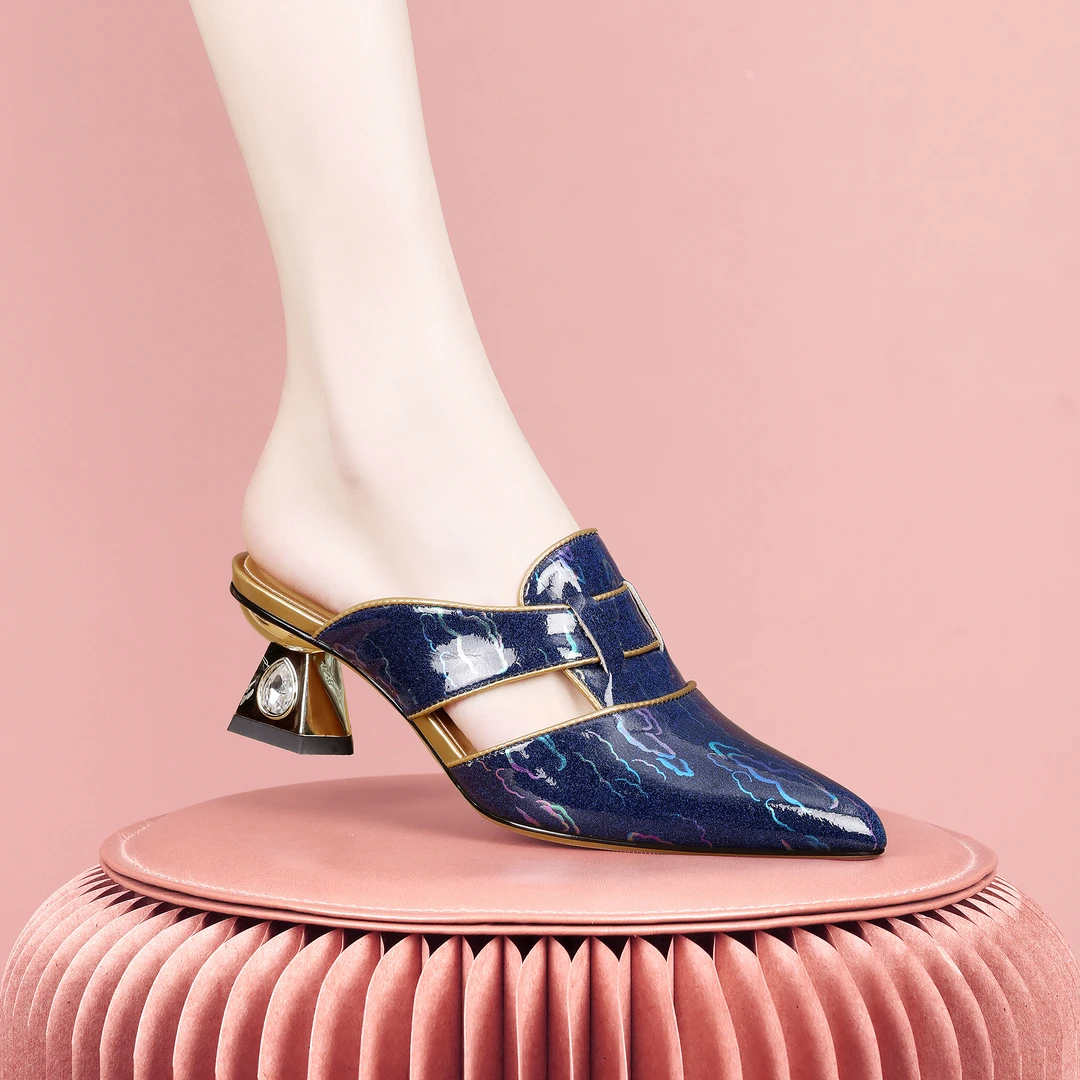 梵芮诗2024新款夏季包头尖头拼色外穿简约风时尚低跟凉拖鞋-J0629