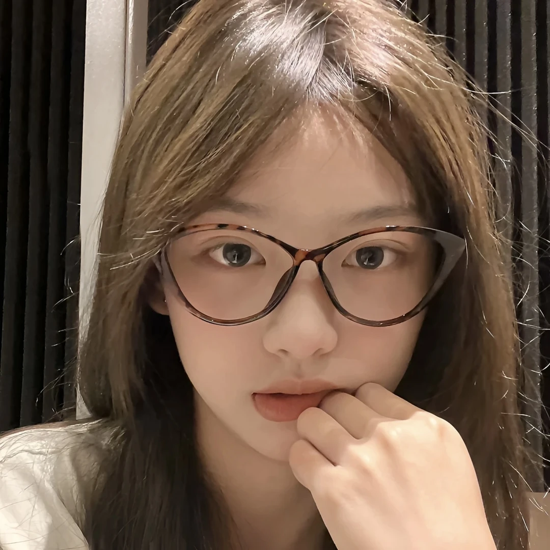 网红同款三角猫眼蝶形辣妹眼镜架可配度数近视镜框防蓝光平光韩版