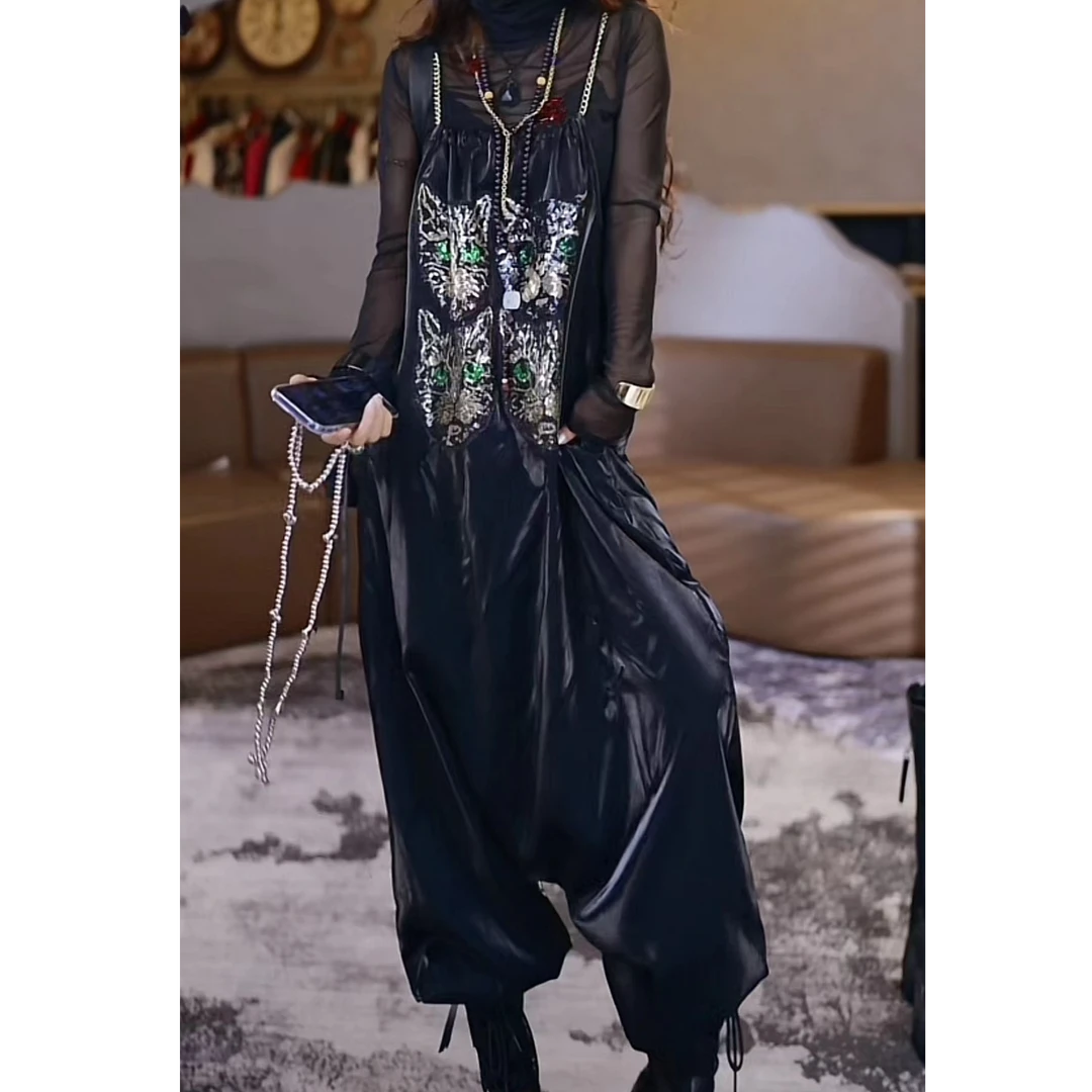 个性链条肩带绿眼睛猫咪背带裤