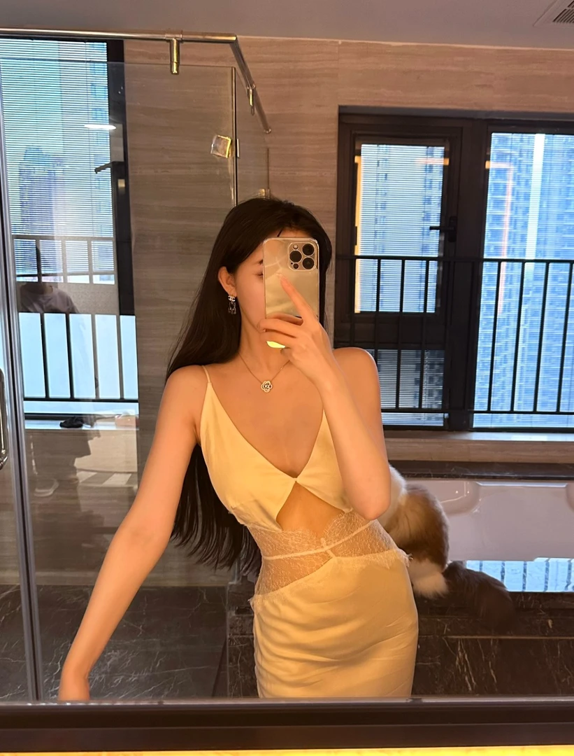 Gabby纯欲女神连衣裙蕾丝显瘦气质轻奢L857