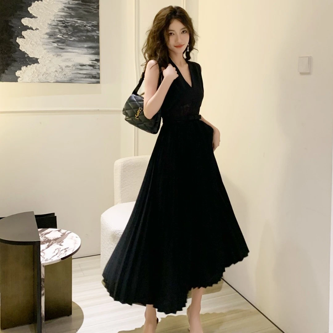GABBY  气质法式黑色小黑裙赫本风收腰显瘦复古小众修身长裙A2316