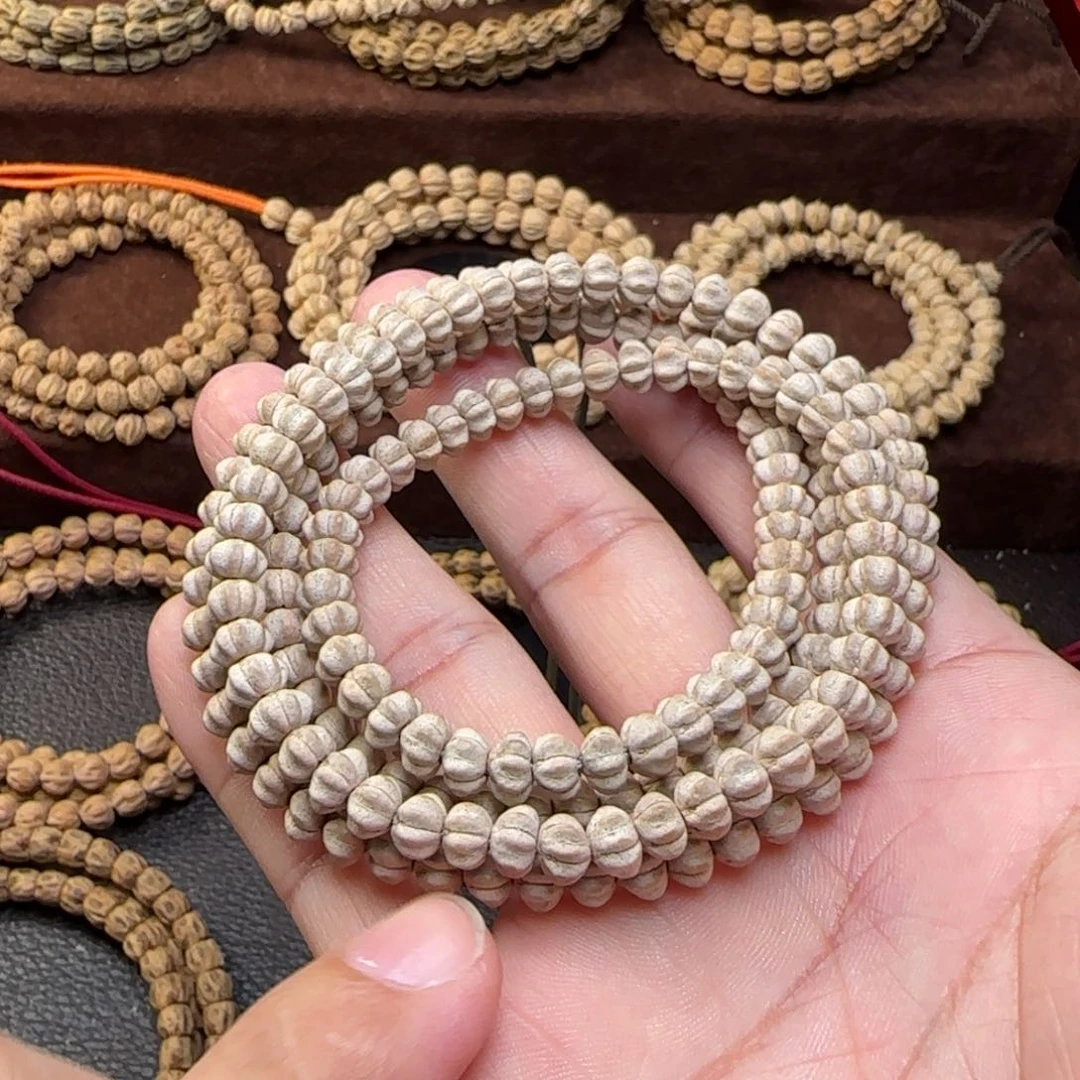 柏香籽/百香籽吊坠✨***?