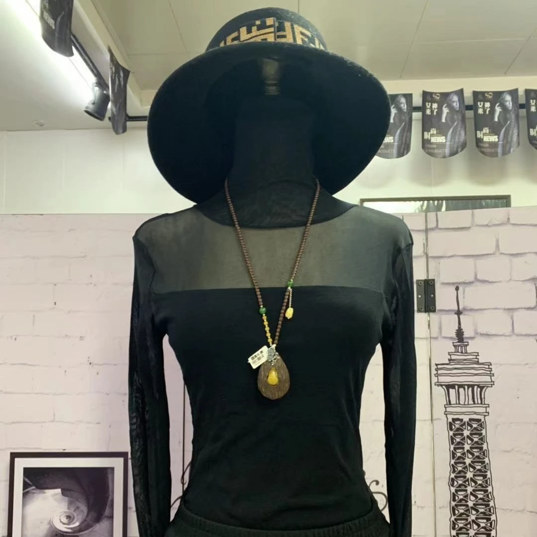 朱总服饰休闲简洁高领打底衫