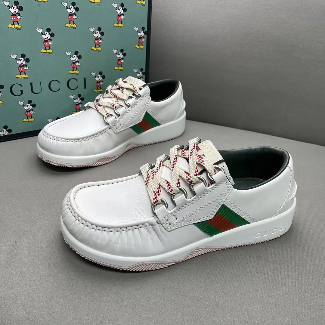 全新未使用 GUCCI/古驰 白色皮面侧边红绿系带时尚百搭板鞋 39码