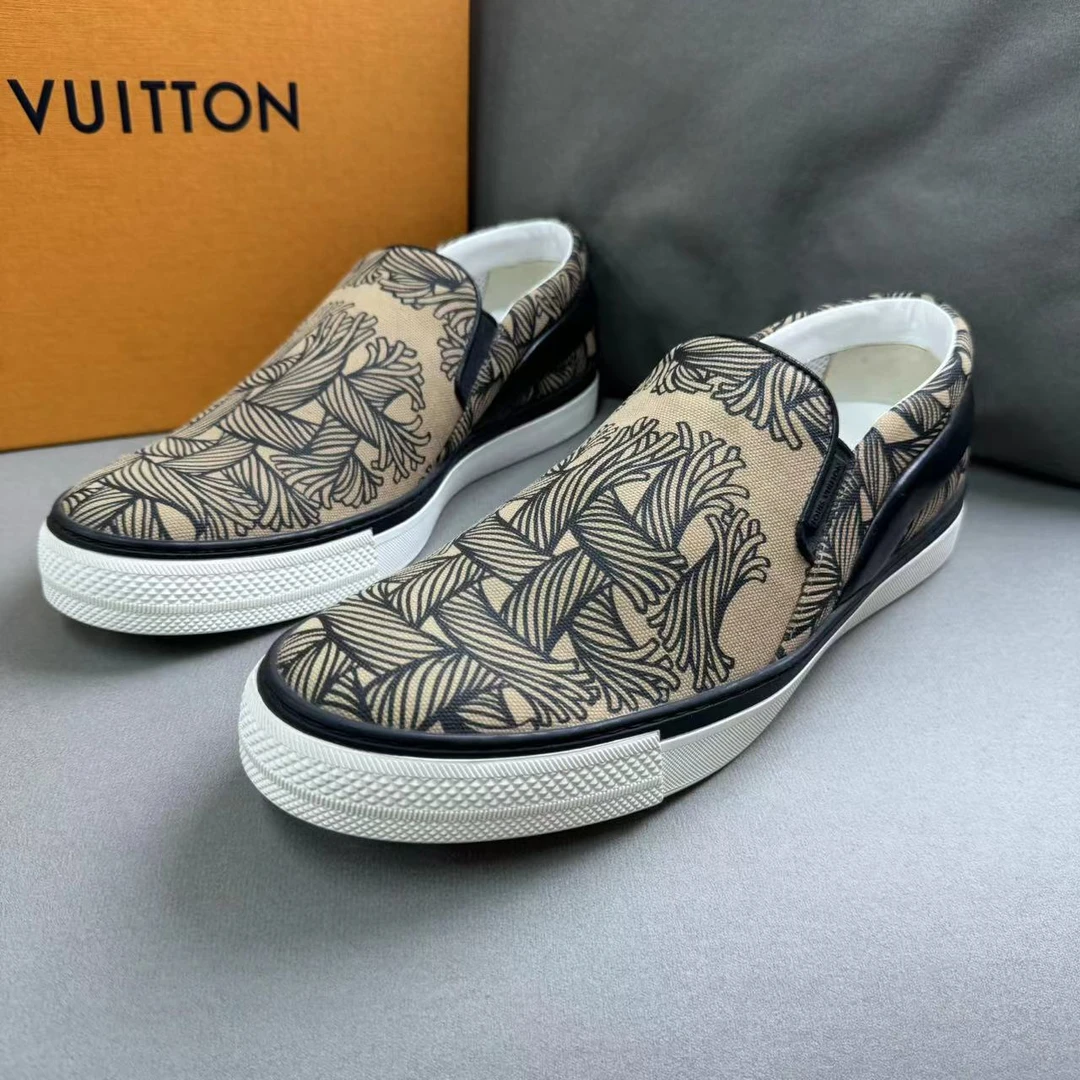 全新未使用 LouisVuitton/路易威登 黑棕涂鸦低帮一脚蹬41.5码