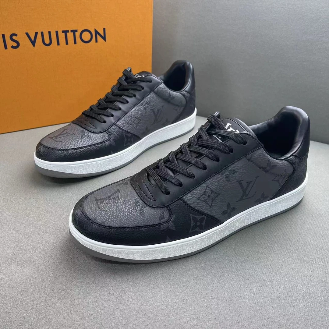 全新未使用 LouisVuitton/路易威登 黑灰老花百搭时尚板鞋 39码