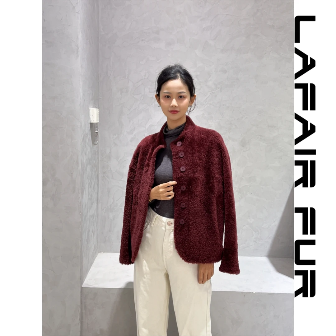 拉法菲尔秋冬设计师短款立领红色新年战袍皮毛一体外套6971