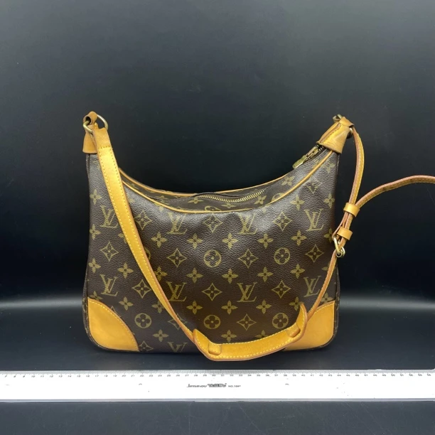 90新 LouisVuitton/路易威登 Lv牛角单肩斜挎包/12898