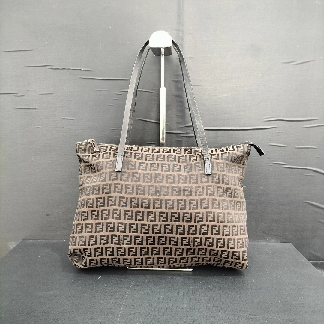 95新 FENDI/芬迪 帆布/单肩包/货号11712