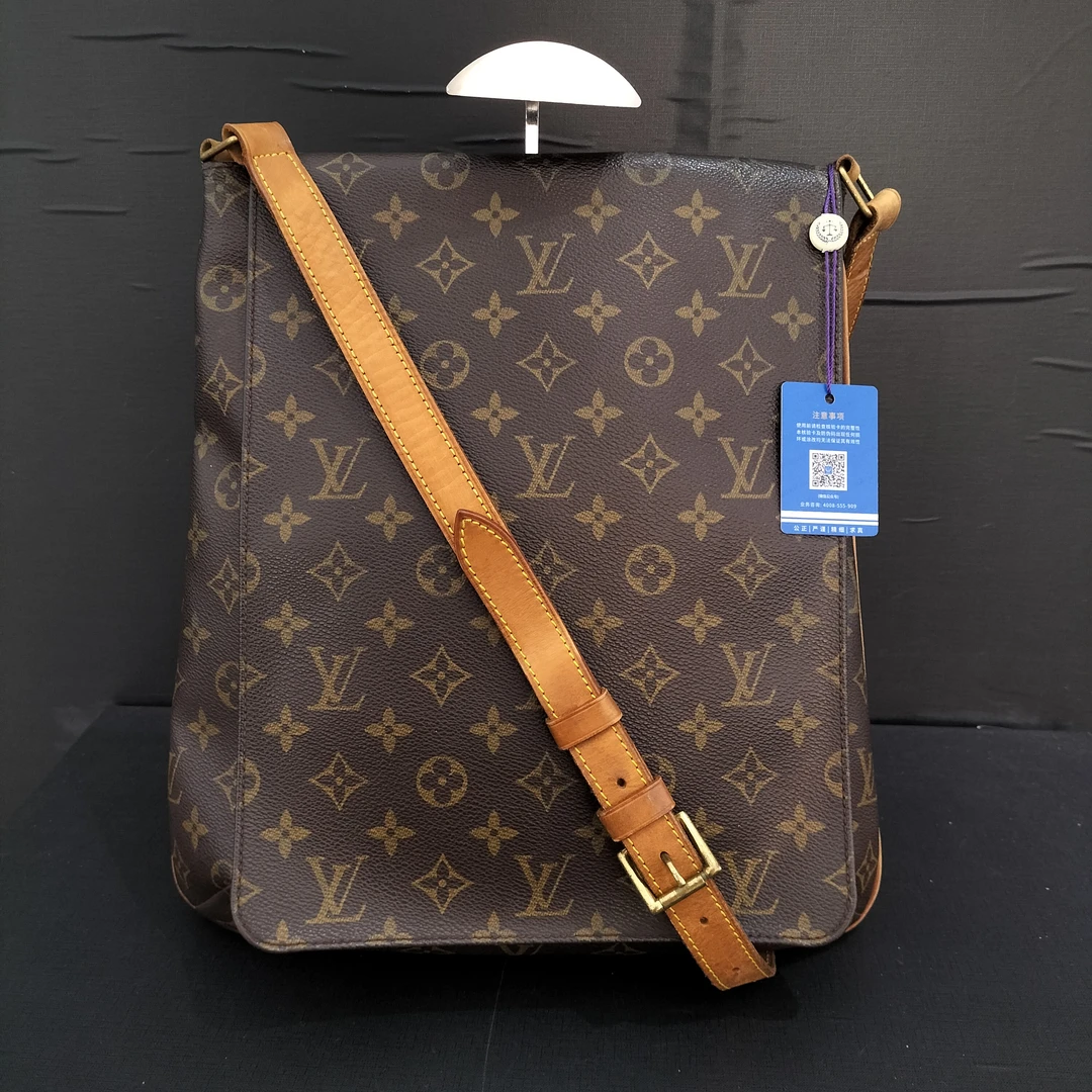 95新 LouisVuitton/路易威登 大号竖版王菲/单肩包/货号11778