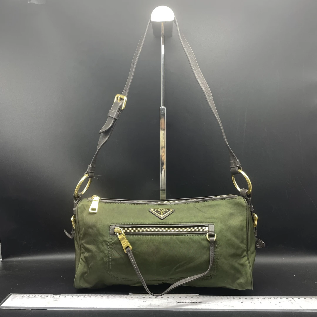 90新 Prada/普拉达 普拉达单肩斜挎包/货号13201