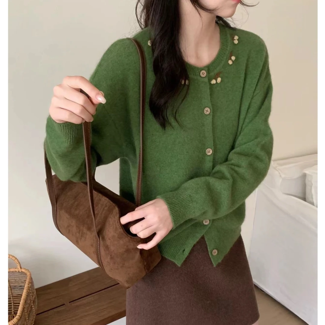 【领边花苞】韩系温柔风刺绣圆领软糯蜜熊绒针织开衫女设计感毛衣