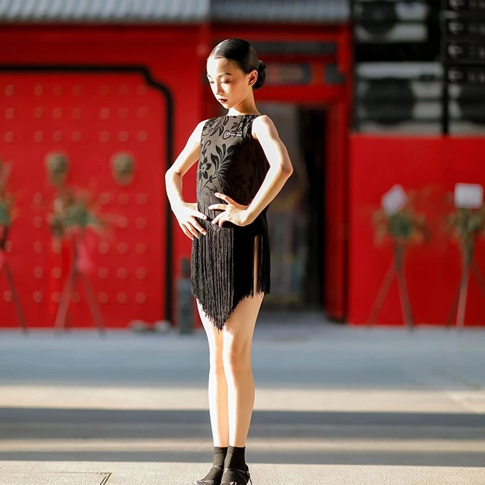 CD卡门夏季透气网纱烧花四面弹训练服舒适拉丁舞专业表演练习小众