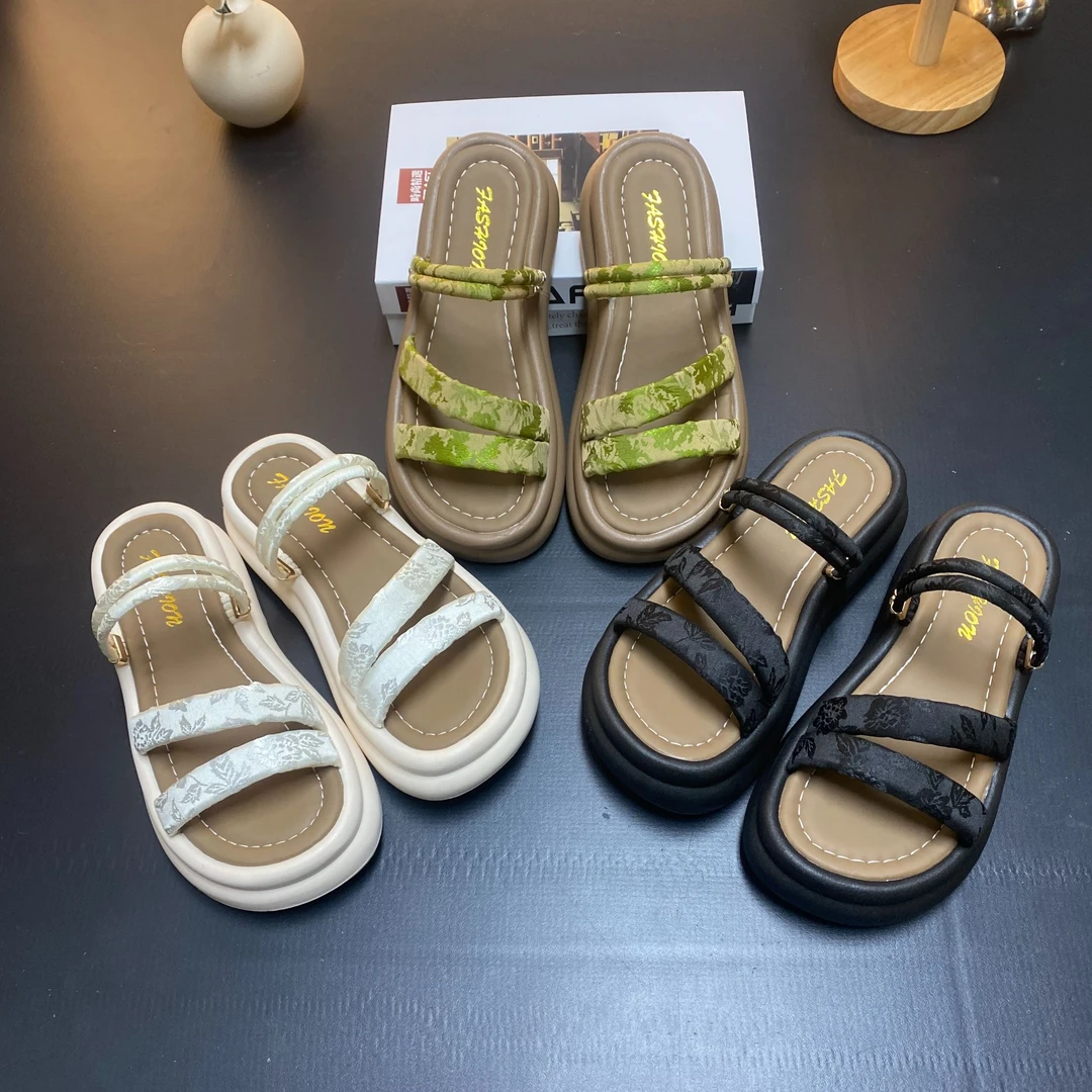 新款国风两穿外穿拖鞋女夏季2024年甜美珍珠软底厚底防滑百搭凉拖