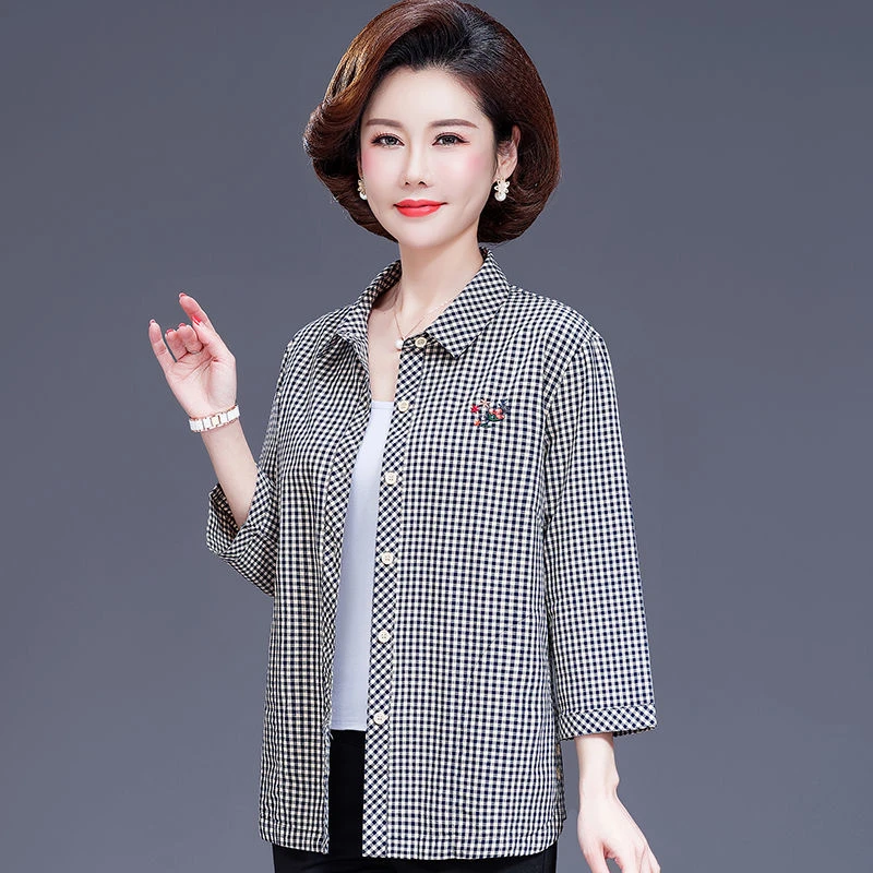 A21-9中老年妈妈装纯棉七分袖衬衣大码宽松格子开衫中袖薄款奶奶