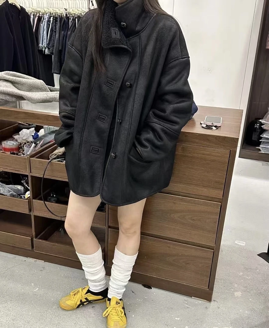 8595 秋冬新品2024宽松百搭复古超柔软皮毛一体保暖外套女