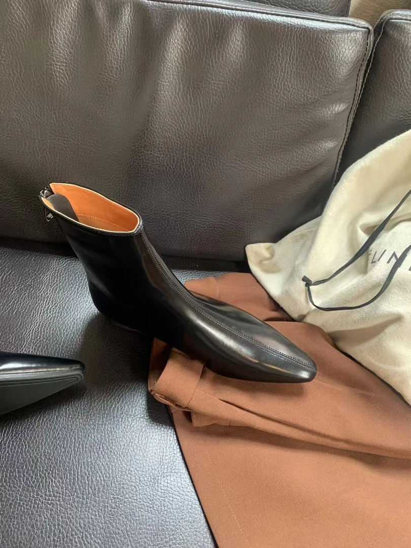 低跟尖头切尔西靴裸靴复古百搭显瘦短靴女后拉链马丁靴冬A3