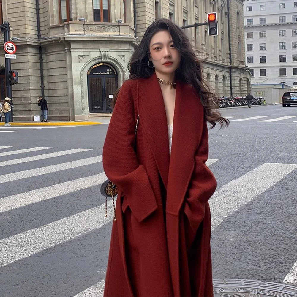 龙年战袍2023秋冬新款氛围感红色新年大衣通勤小众毛呢大衣女