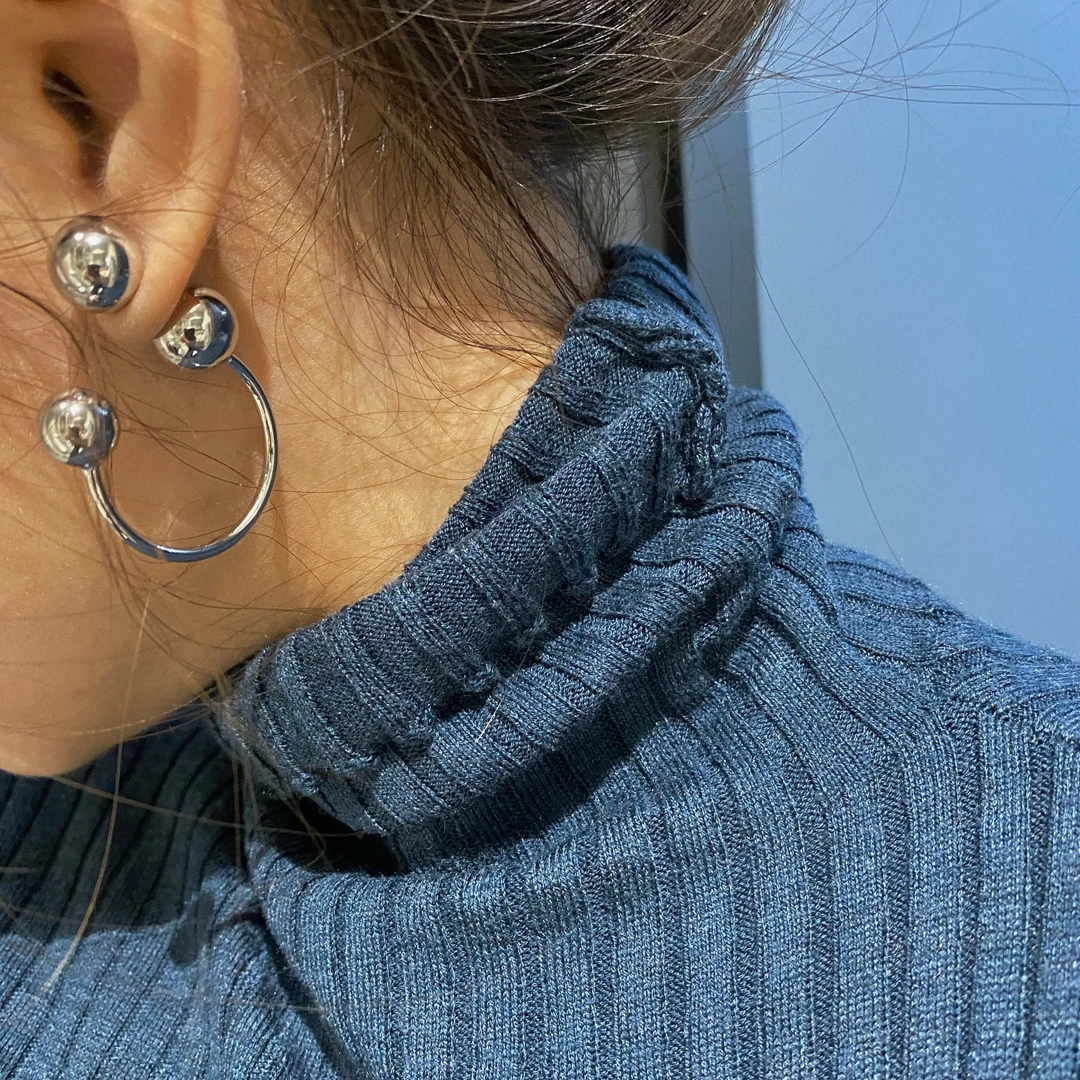 铜合金耳饰 金属球弯杆耳环女ins冷淡风小众设计个性气质百搭耳饰