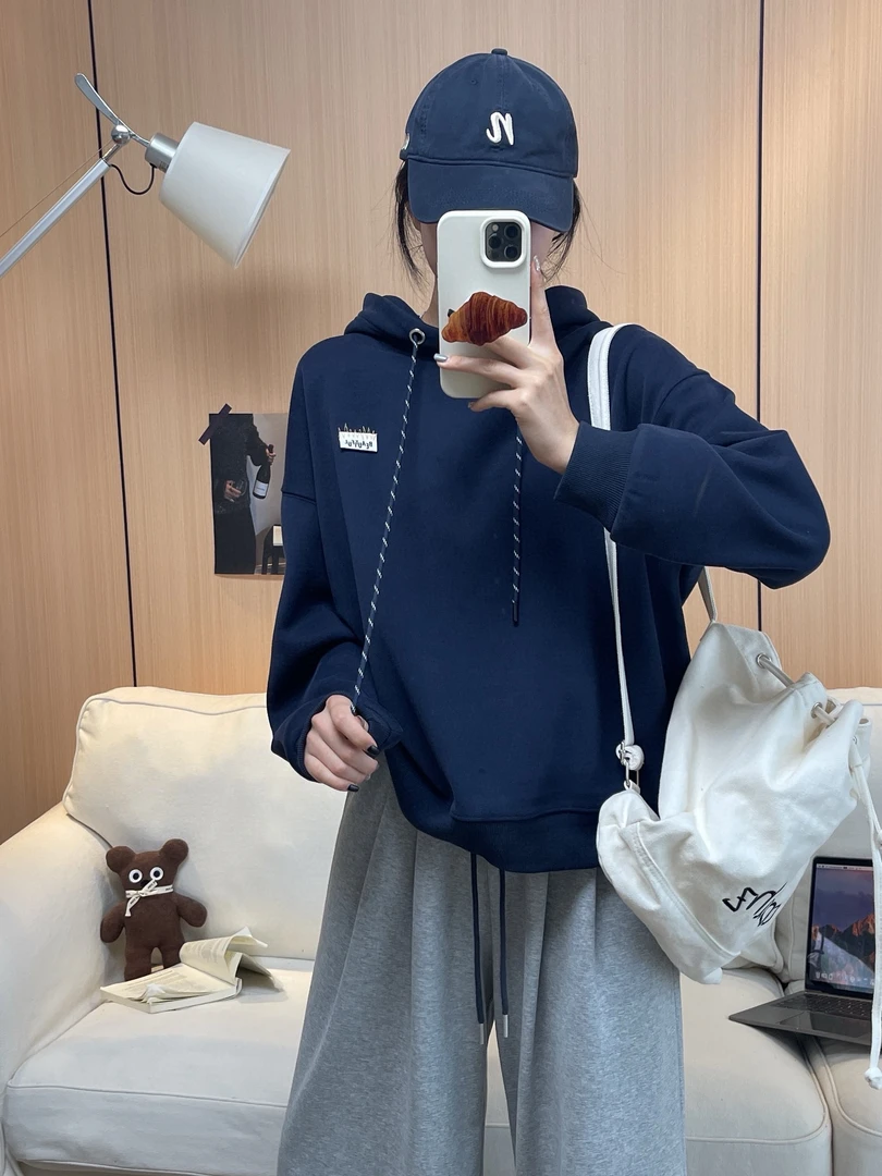 加绒钉标卫衣帽衫