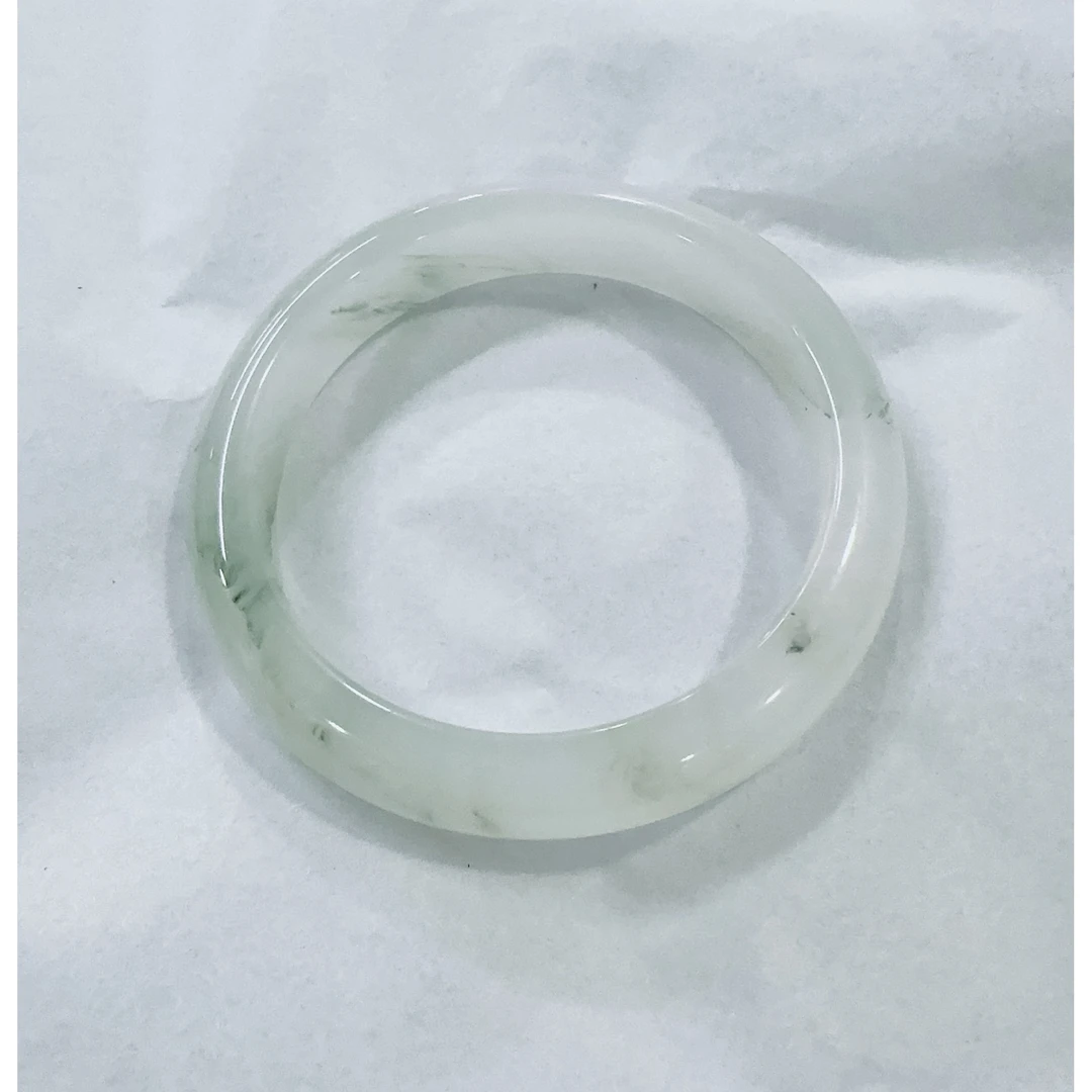 石英质玉手镯多样性发货（轻微色差，实物为准）编号：187