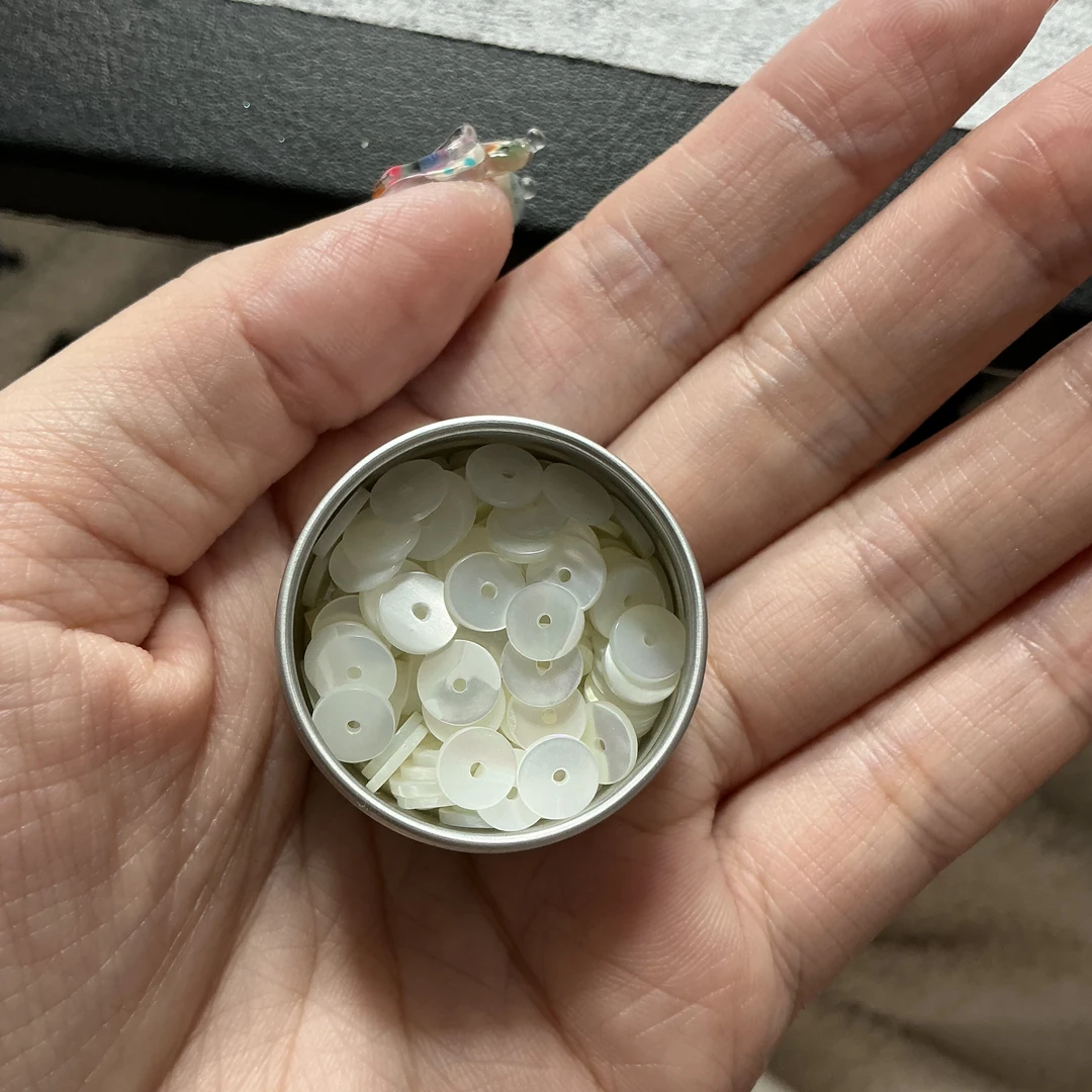 店铺满50包邮 新品 白色圈圈贝壳片美甲饰品