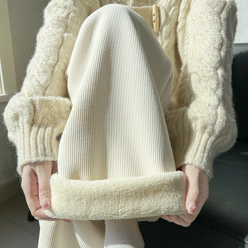 白色羊羔绒阔腿裤子女秋冬2023新款宽松垂感灯芯绒加厚加绒休闲裤