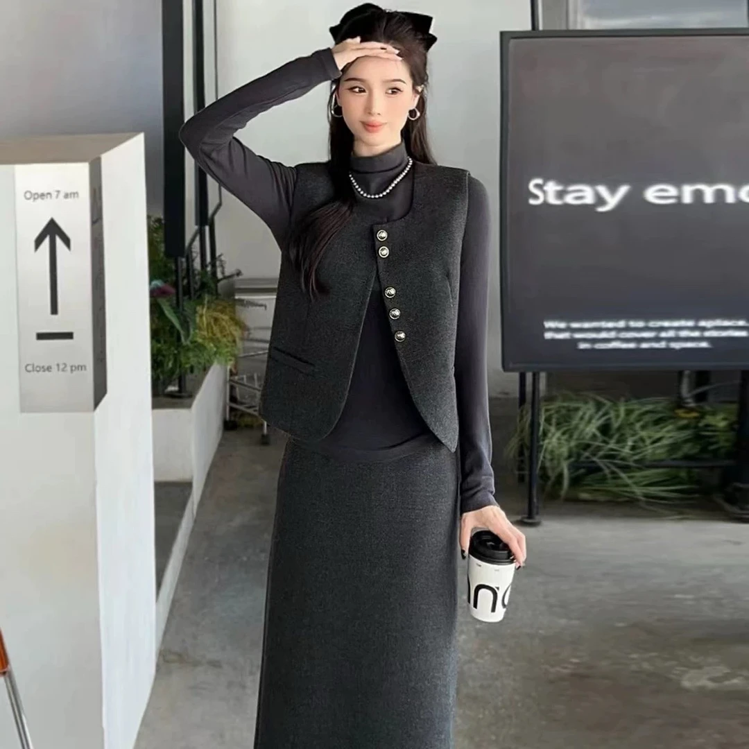 妮妮家5577小香风马甲半身裙+半高领打底衫三件套