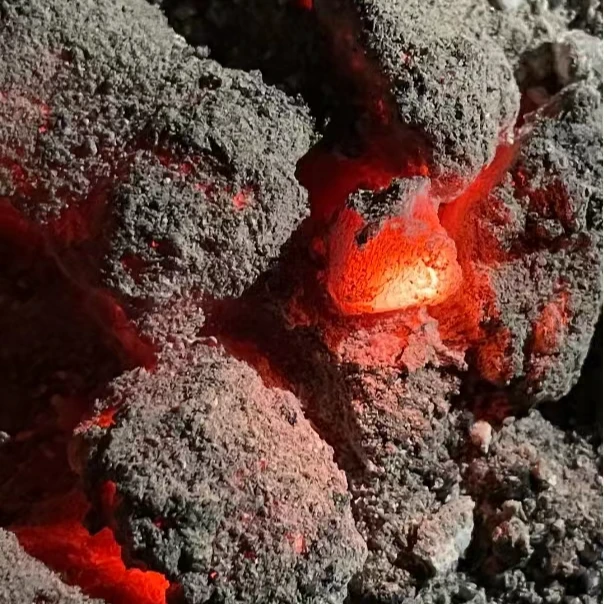 印尼天然黄色石硫原石 高纯度天然火矿石硫原石天然高度