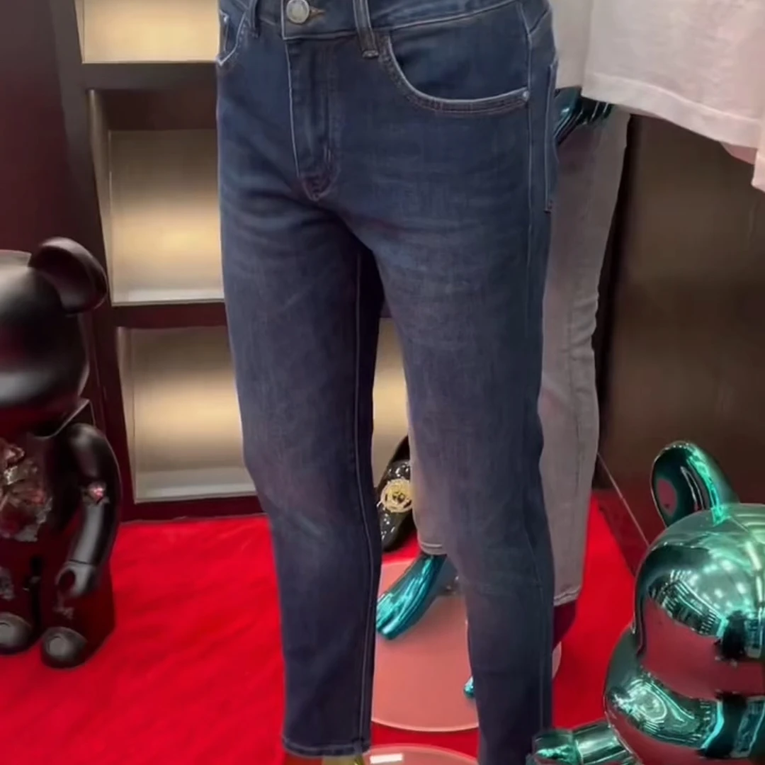 2025春季新款蓝色男牛仔裤子洗水 百搭休闲修身小脚裤