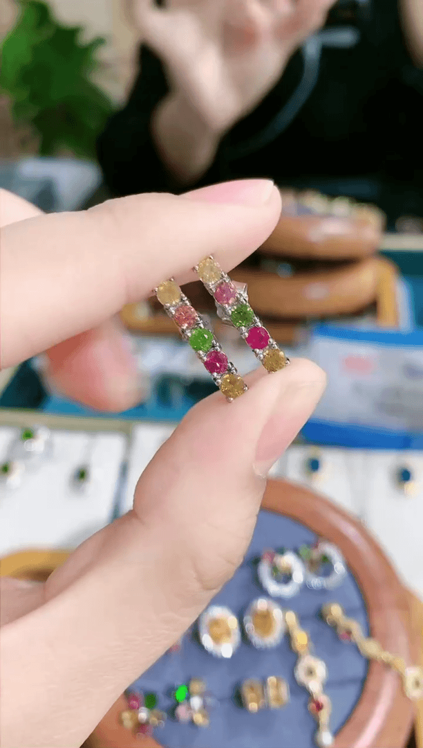 【闪购商品】碧玺耳钉银S925镶嵌天然