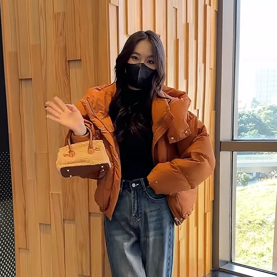 7432洋气时尚短款连帽保暖服女2024秋冬季新款小个子棉服外套