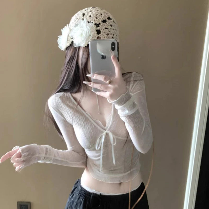 复古设计感V领蝴蝶结蕾丝长袖T恤女早秋薄款小众辣妹修身短款上衣