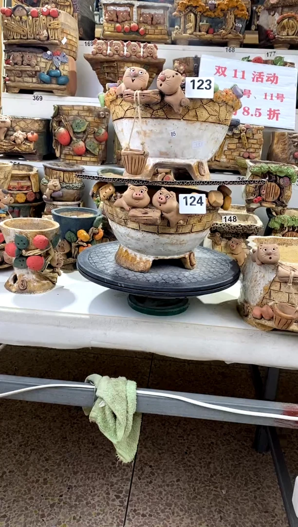 【闪购商品】红陶123小猫微瑕+124小猪花盆